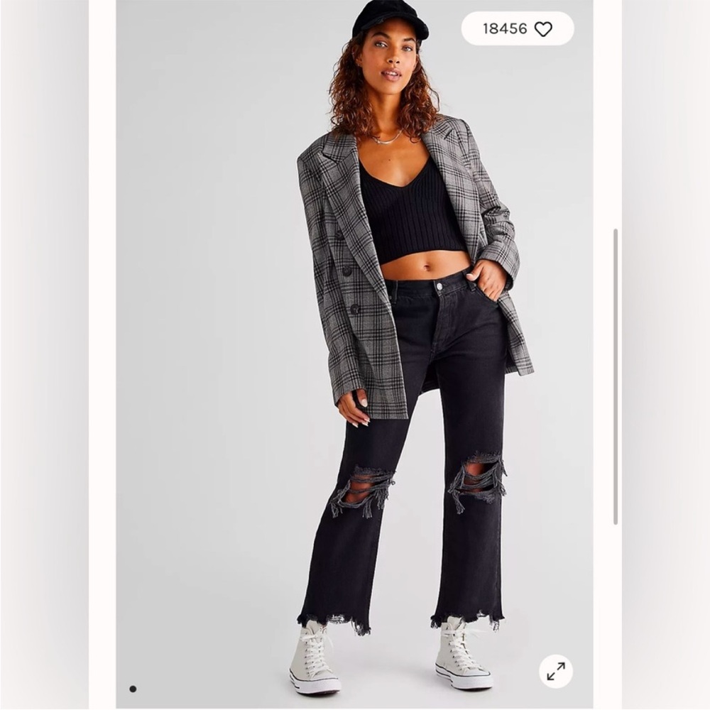 Free People Maggie Mid-Rise Straight-Leg Jeans. NWOT. Washed black